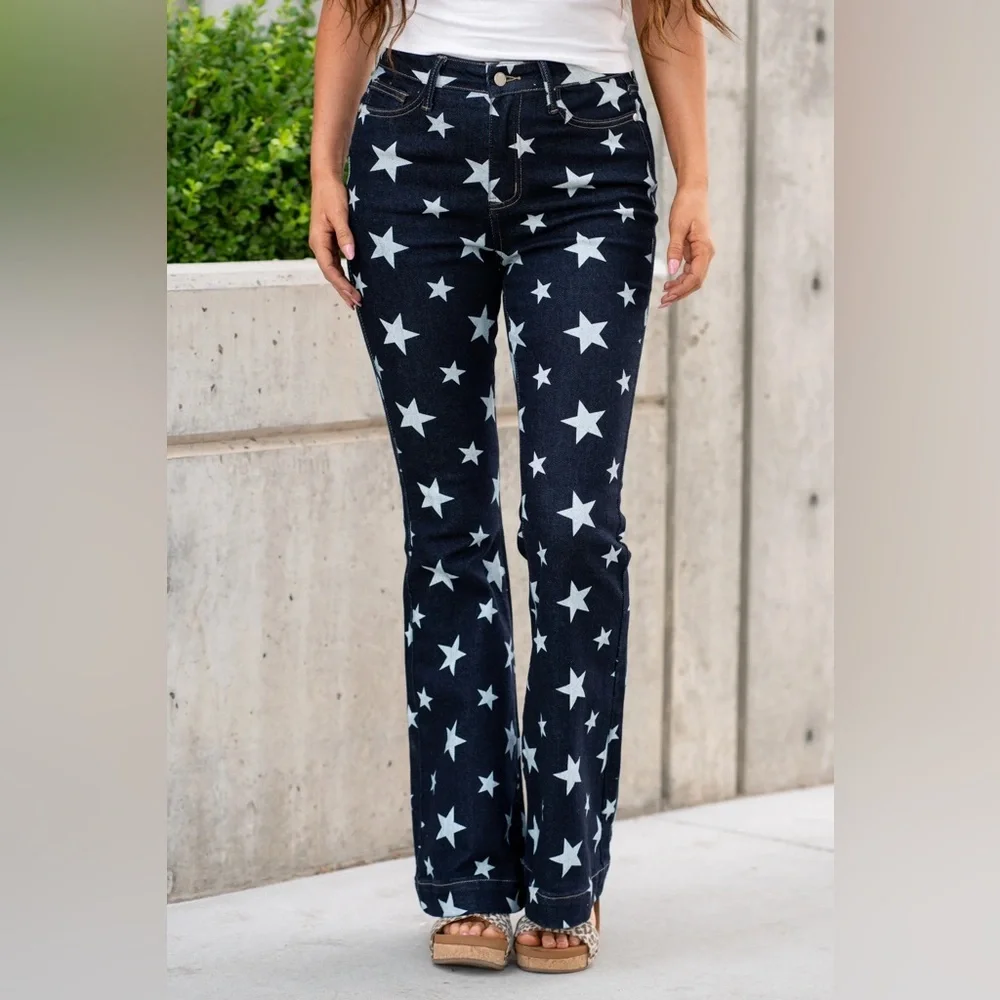 Judy blue dark denim star flares size 11/30 88662